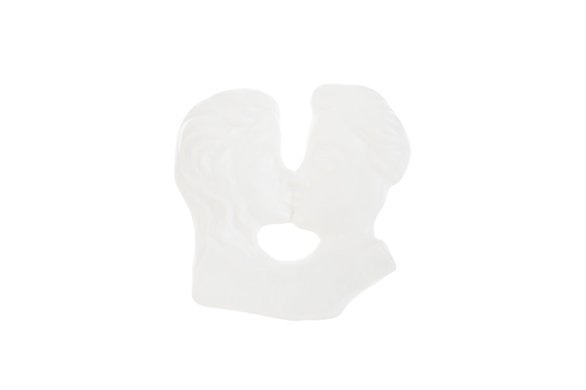 Calamita coppia bacio porcellana